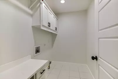 556 E 19th Street, Georgetown, TX 78626 - Photo 28