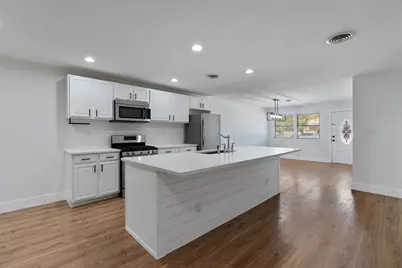 556 E 19th Street, Georgetown, TX 78626 - Photo 10