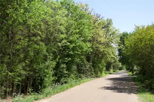 1035 Old Sayers Rd, Elgin, TX 78621 - Photo 16