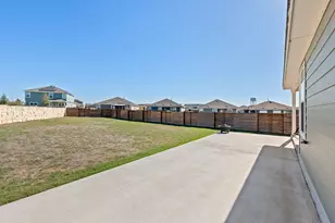 405 Doherty St, Kyle, TX 78640 - Photo 4