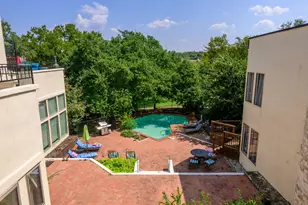 1 Crystal Springs Ct, The Hills, TX 78738 - Photo 28