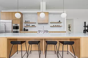 2704 Mountain Laurel Dr, Austin, TX 78703 - Photo 4