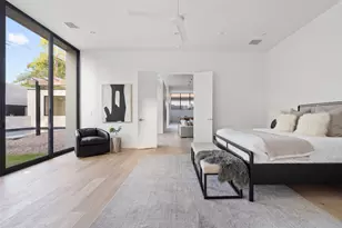 2704 Mountain Laurel Dr, Austin, TX 78703 - Photo 20