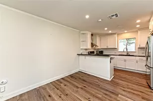 2709 W 49 1/2 St, Austin, TX 78731 - Photo 8
