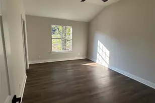 147 Shoreside Dr, Bastrop, TX 78602 - Photo 8