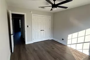 147 Shoreside Dr, Bastrop, TX 78602 - Photo 12