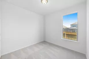 8000 Tranquil Glade Trl, Austin, TX 78744 - Photo 24