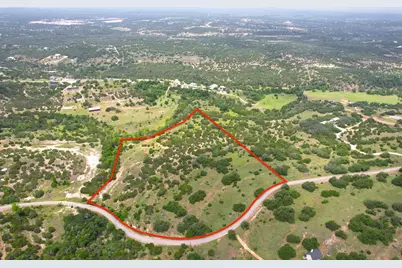 831 Hidden Creek Drive, Dripping Springs, TX 78620 - Photo 2