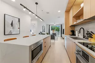 2323 S Lamar Blvd, Austin, TX 78704 - Photo 2