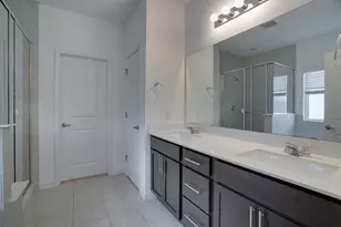 9015 Looksee Ln, Austin, TX 78744 - Photo 16