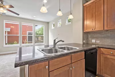 1601 Miriam Avenue #202, Austin, TX 78702 - Photo 8