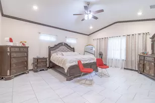 319 Lonesome Dove Dr, Cedar Creek, TX 78612 - Photo 14