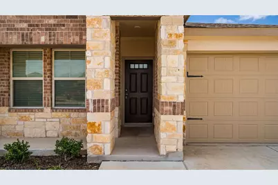 1003 Round Bale Road, Hutto, TX 78634 - Photo 10