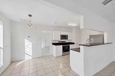 421 Fantail Loop #B, Lakeway, TX 78734 - Photo 4