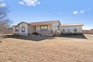 2301 Redbird Cove, Lago Vista, TX 78645 - Photo 2