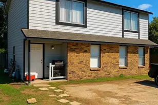 1605 Pleasant Cove, Austin, TX 78754 - Photo 1