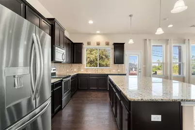 2105 Town Centre Drive #36, Round Rock, TX 78664 - Photo 8