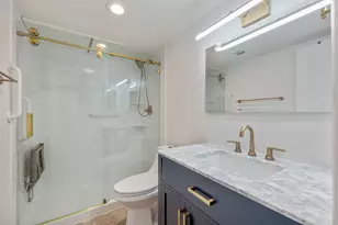 505 W 7th St, Austin, TX 78701 - Photo 10