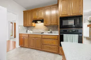 202 High Point Way, Georgetown, TX 78626 - Photo 8