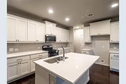 1320 Eagle Ray Street, Leander, TX 78641 - Photo 10