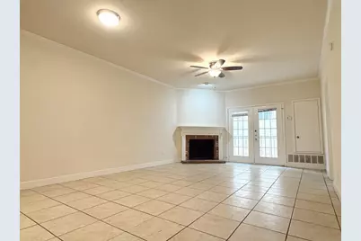 2100 San Gabriel Street #104, Austin, TX 78705 - Photo 2