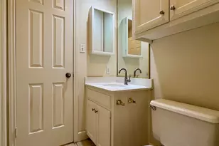 2100 San Gabriel St, Austin, TX 78705 - Photo 8