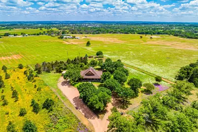 283 Hallford, Fredericksburg, TX 78624 - Photo 26