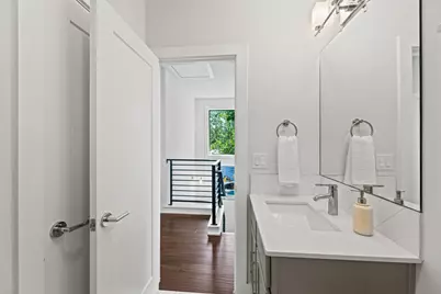 2004 E 10th Street #2, Austin, TX 78702 - Photo 30