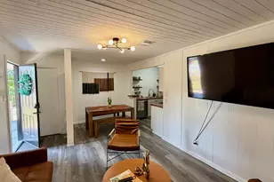 1802 University Ave, Georgetown, TX 78626 - Photo 4