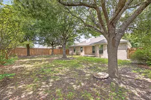 1604 Prickly Pear St, Lockhart, TX 78644 - Photo 30