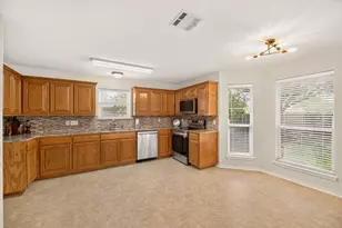 1604 Prickly Pear St, Lockhart, TX 78644 - Photo 8