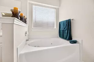 1604 Prickly Pear St, Lockhart, TX 78644 - Photo 16