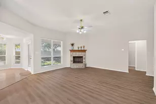 1604 Prickly Pear St, Lockhart, TX 78644 - Photo 6