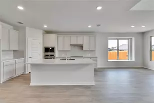 623 Breeze Hollow Ln, Georgetown, TX 78628 - Photo 4