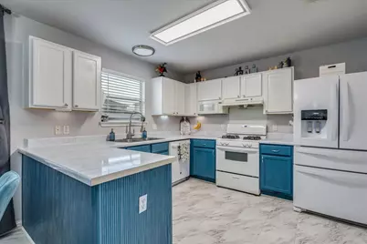 148 Buttercup Way, Kyle, TX 78640 - Photo 10