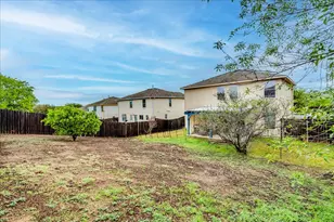 148 Buttercup Way, Kyle, TX 78640 - Photo 30