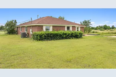 2050 County Road 129, Taylor, TX 76574 - Photo 2