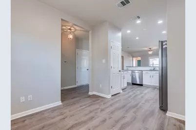 154 Flagstone Trail, Buda, TX 78610 - Photo 8