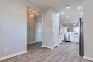 154 Flagstone Trail, Buda, TX 78610 - Photo 8