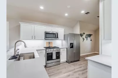 154 Flagstone Trail, Buda, TX 78610 - Photo 6