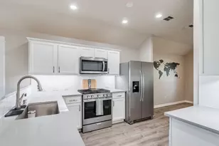 154 Flagstone Trail, Buda, TX 78610 - Photo 6