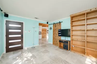 2404 Barton Skyway, Austin, TX 78704 - Photo 2