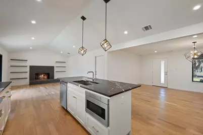 2111 Teakwood Drive, Austin, TX 78757 - Photo 16