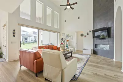 933 Trevi Fontana Drive, Leander, TX 78641 - Photo 2