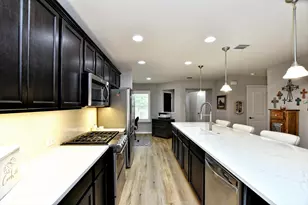 231 Hobby St, Georgetown, TX 78633 - Photo 10
