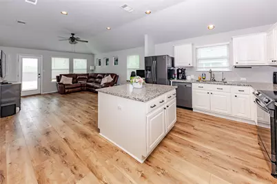 303 Schuyerville Drive, Elgin, TX 78621 - Photo 6