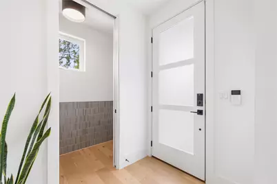 3201 Holton Street, Austin, TX 78702 - Photo 14