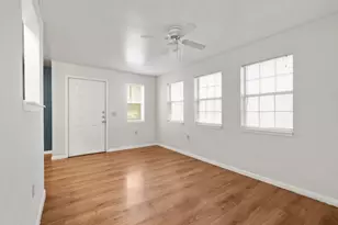 1304 Delano, Austin, TX 78721 - Photo 4