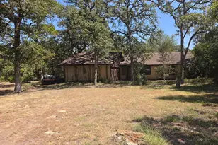109 Pine Cone Ln, Elgin, TX 78621 - Photo 1