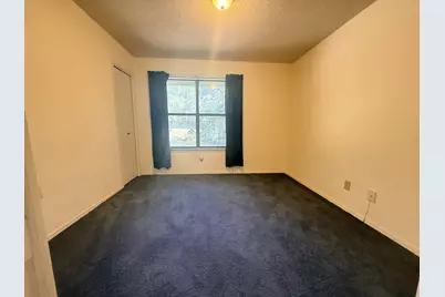 109 Pine Cone Lane, Elgin, TX 78621 - Photo 10